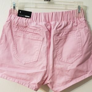 Fashion nova size 1 pink Jean stretchy shorts
